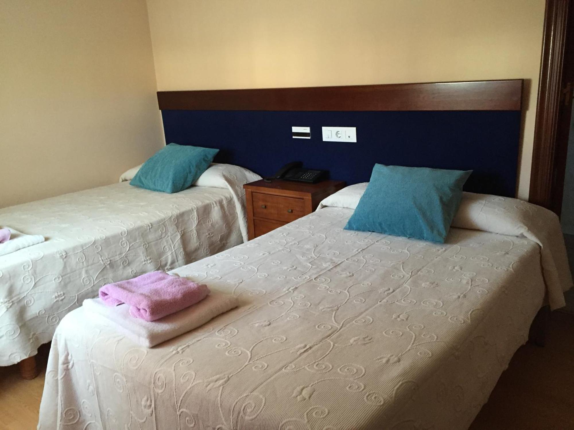 Hotel Santa Cruz Montaos Szoba fotó